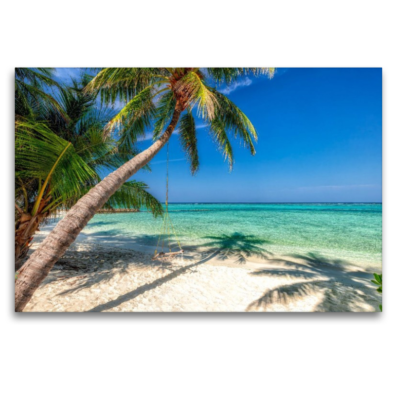 Weißer Palmenstrand auf den Malediven