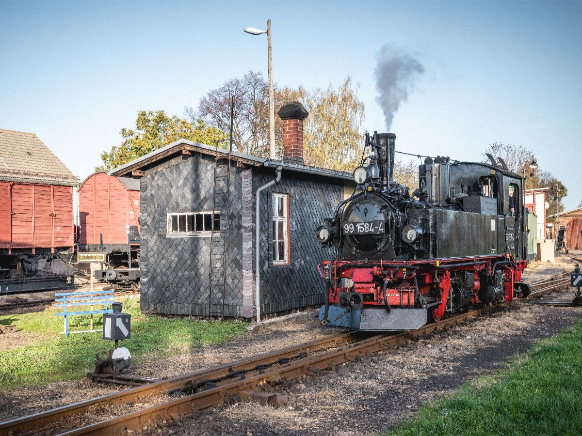 Döllnitztalbahn