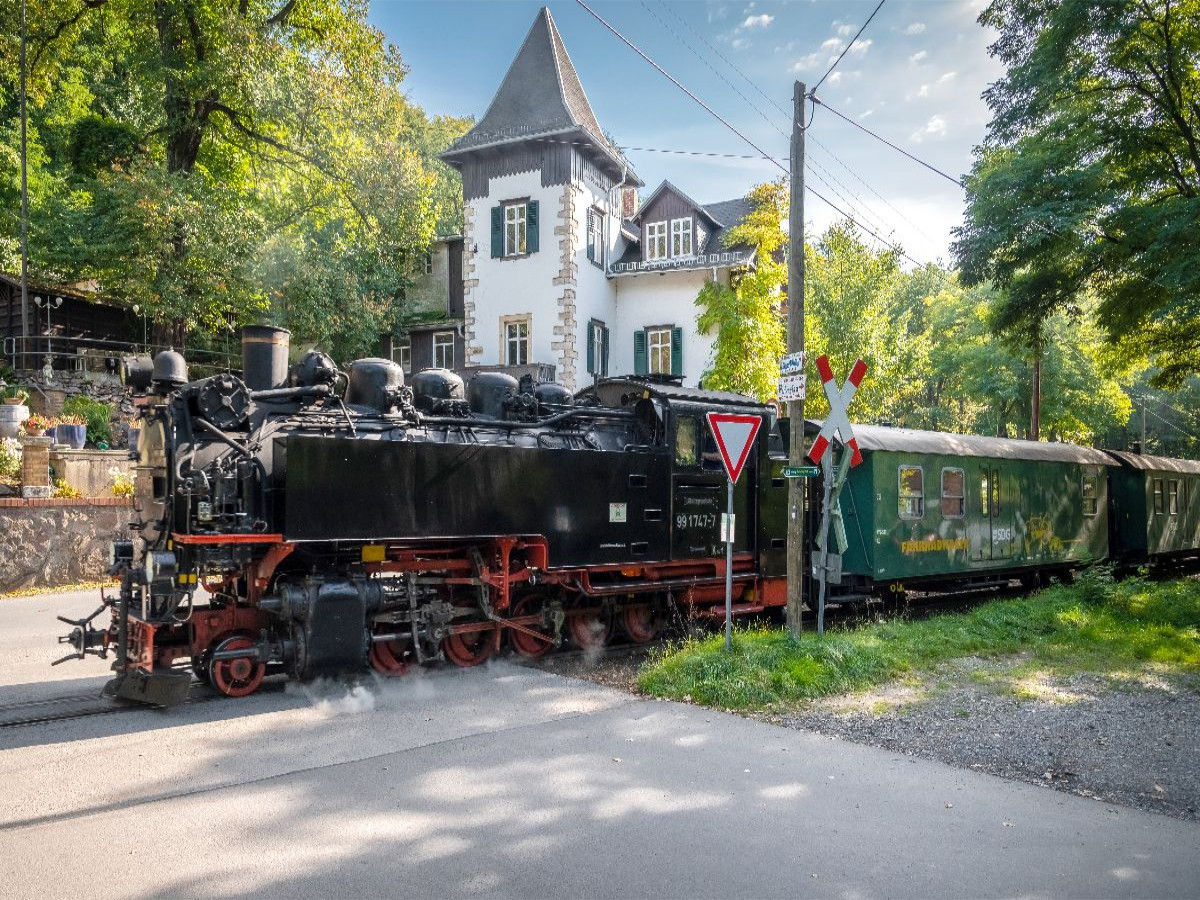 Lössnitzgrundbahn