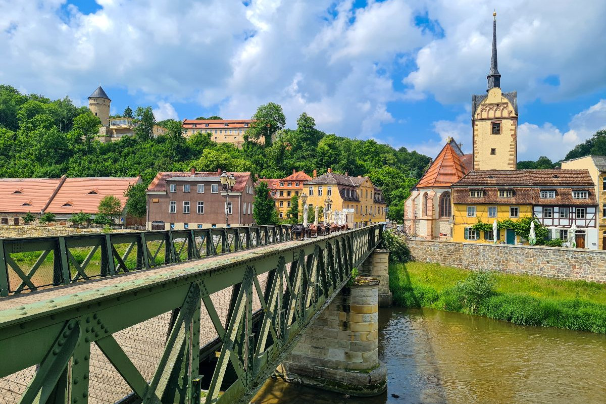 Gera - Untermhäuser Brücke und Blick auf die Schlossruine