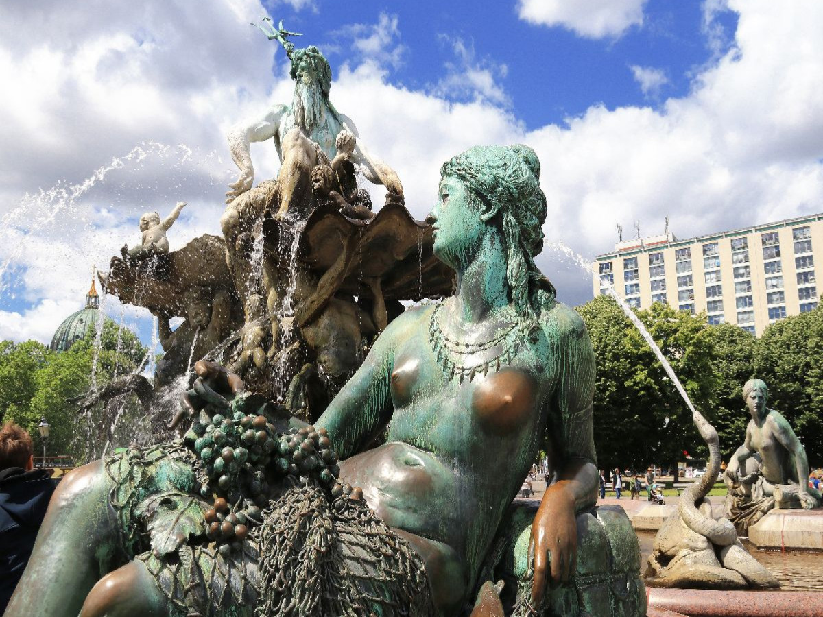 Neptunbrunnen am Alexanderplatz in Berlin