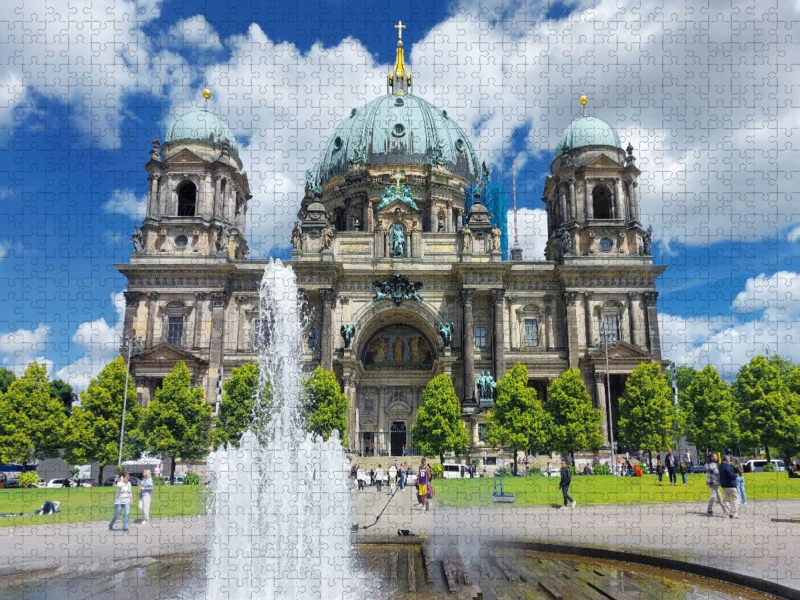 Berliner Dom, Am Lustgarten