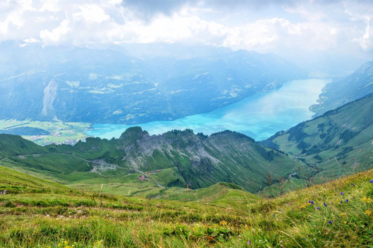 Seeblick am Brienzer Rothorn