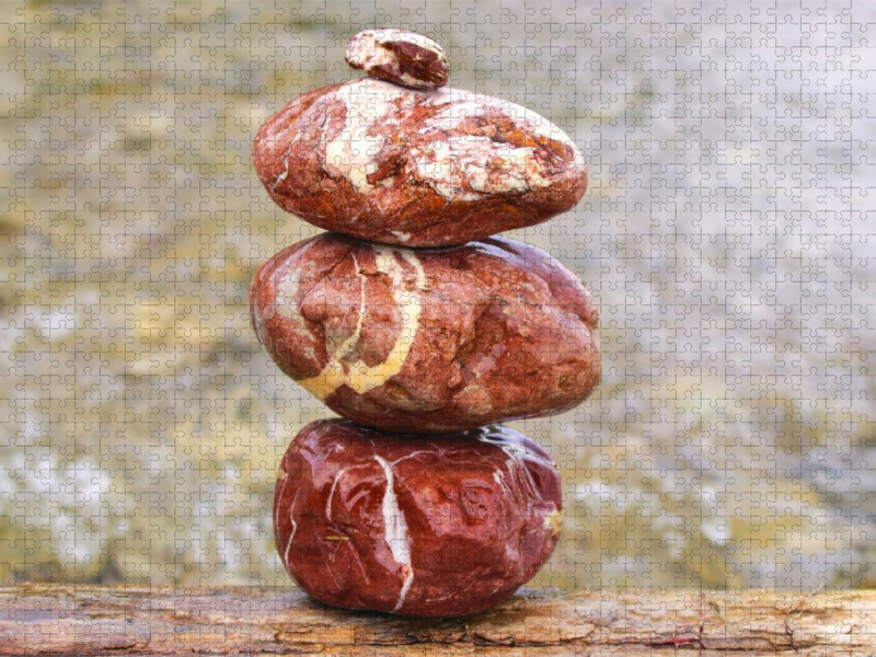 Balance am Fluss – Steinmännchen an der Isar