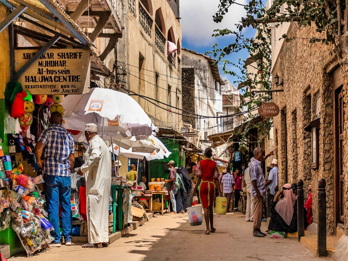 Die Hauptstraße in Lamu-Stadt
