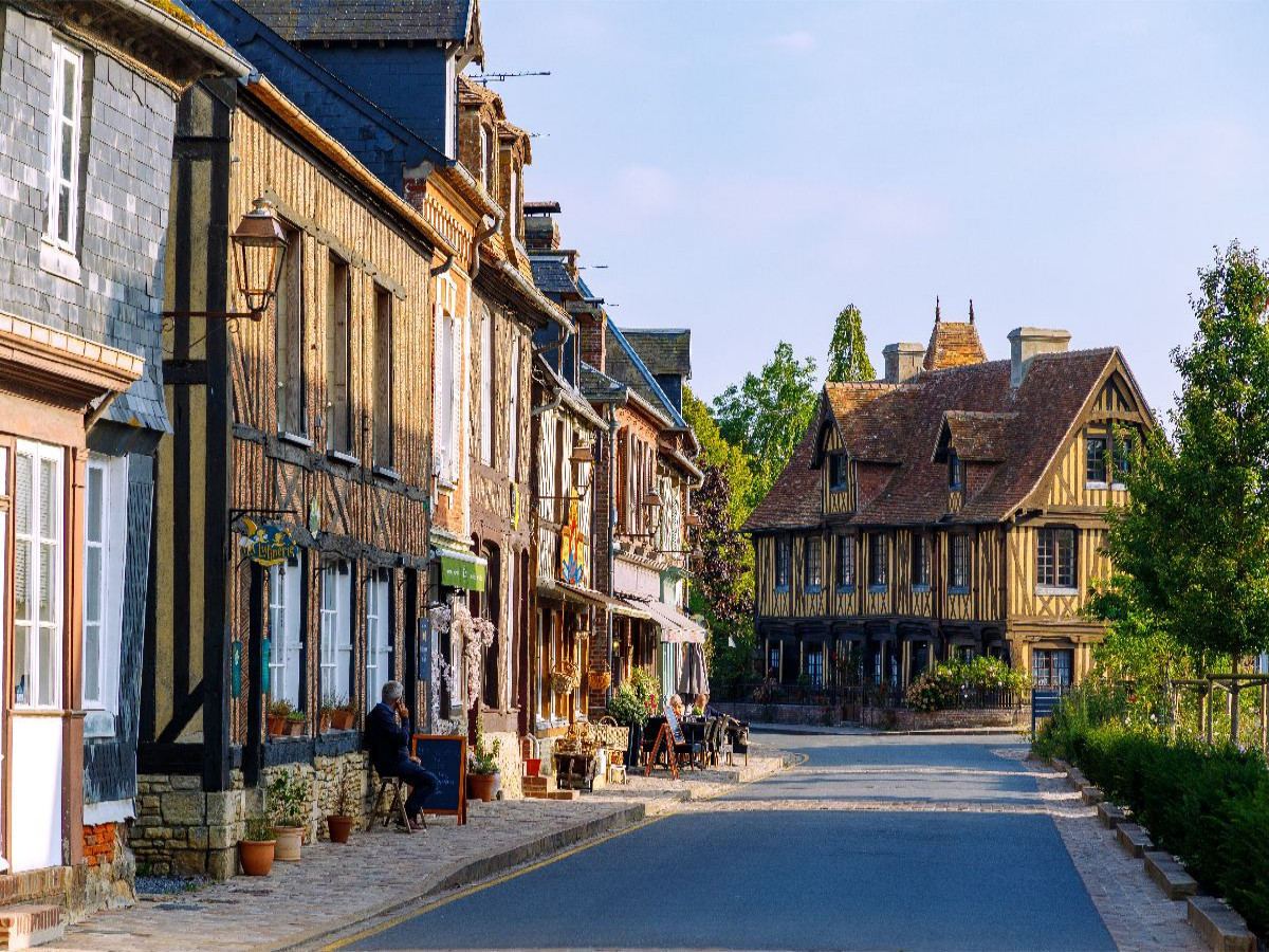 Fachwerkhäuser in Beuvron-en-Auge im Pays d'Auge