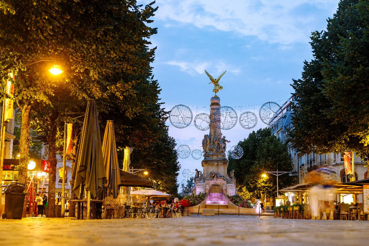 Reims, Place Drouet d Erlon und Fontaine La Subé
