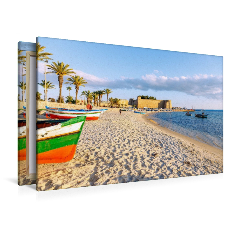 Strand mit Fischerbooten vor der Kasbah in Hammamet