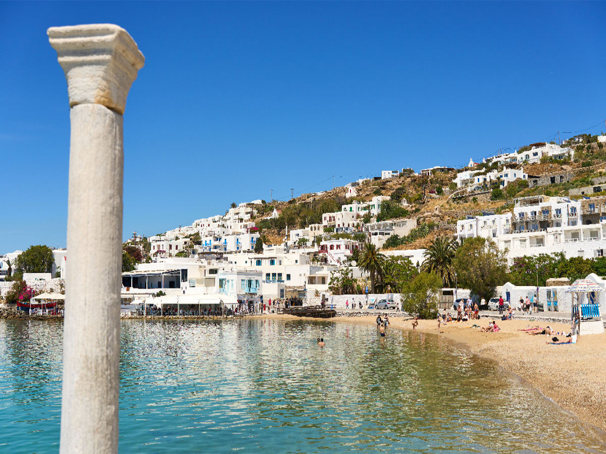 Sommerstrand in Mykonos-Stadt - Badefreuden in Griechenland