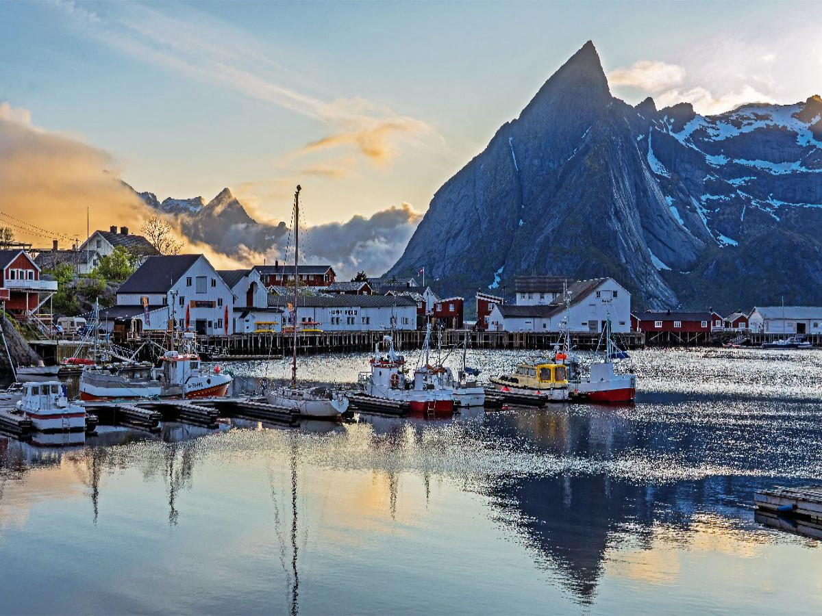 Hafen von Sakrisøy, Lofoten