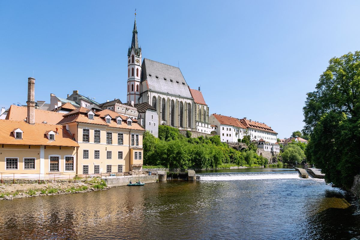 St. Veit-Kirche über der Moldau