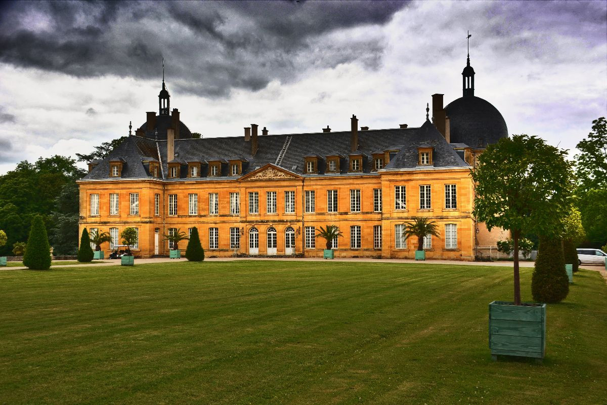 Château de Digoine in Burgund – Klassisches französisches Schloss
