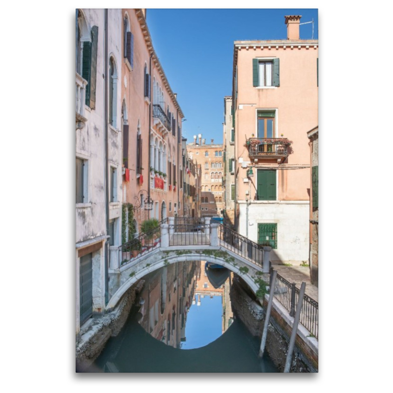 Venedig - Spiegelung unter der kleinen Brücke neben der Ponte dei Frati