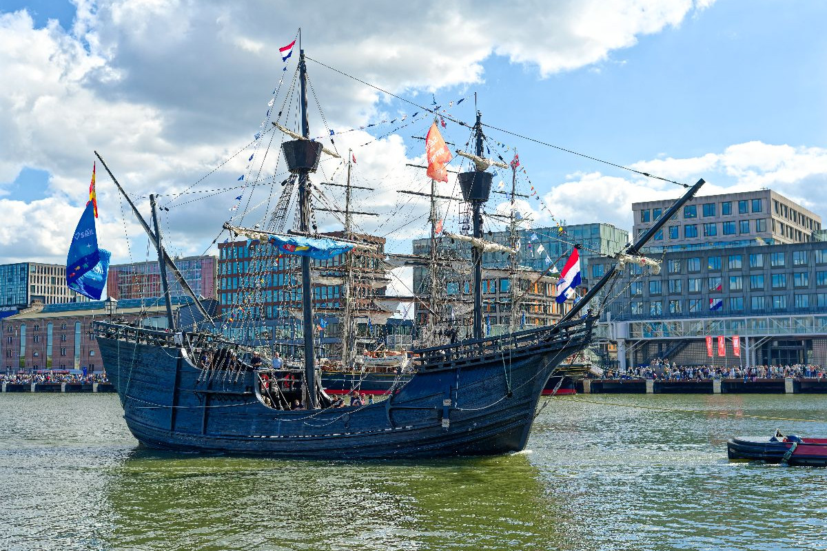 Sensationeller Nachbau der 'Victoria' von Ferdinand Magellan