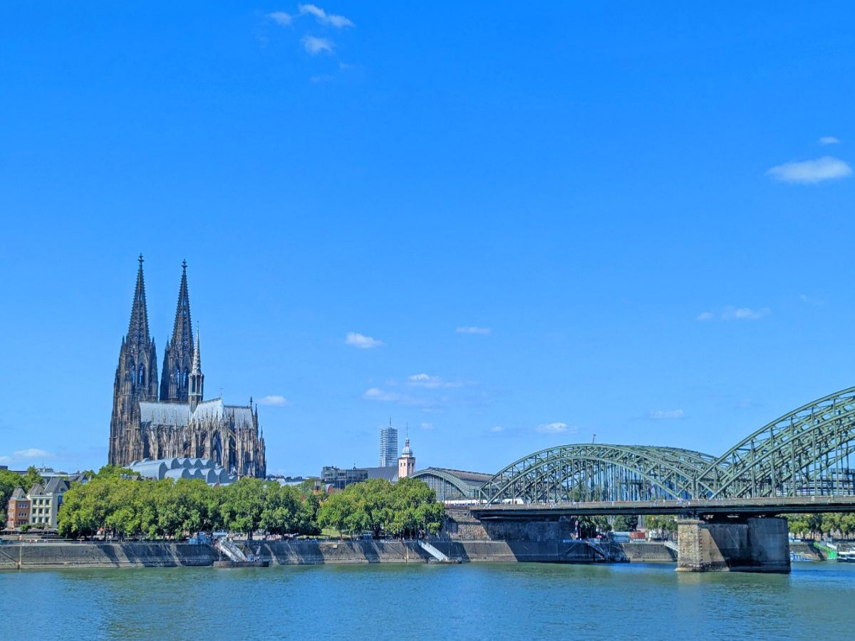 Ein Motiv aus dem Kalender Köln und Düsseldorf Stadtmomente am Rhein