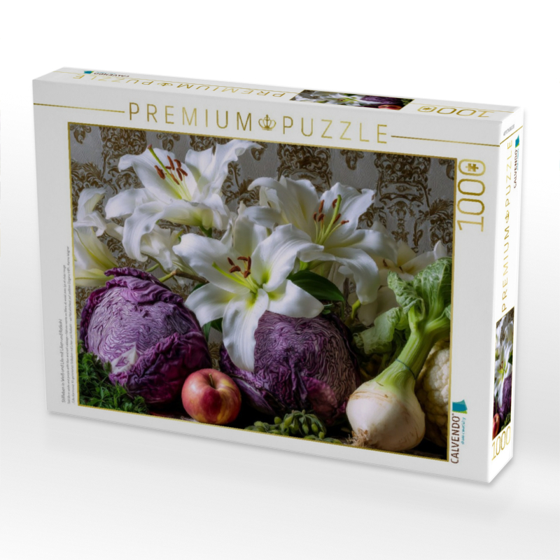 Stillleben in Weiß und Lila mit Lilien und Rotkohl