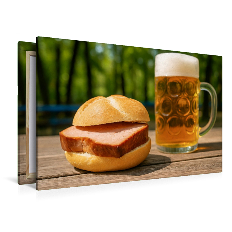 Leberkässemmel mit Leberkäse in freier Natur