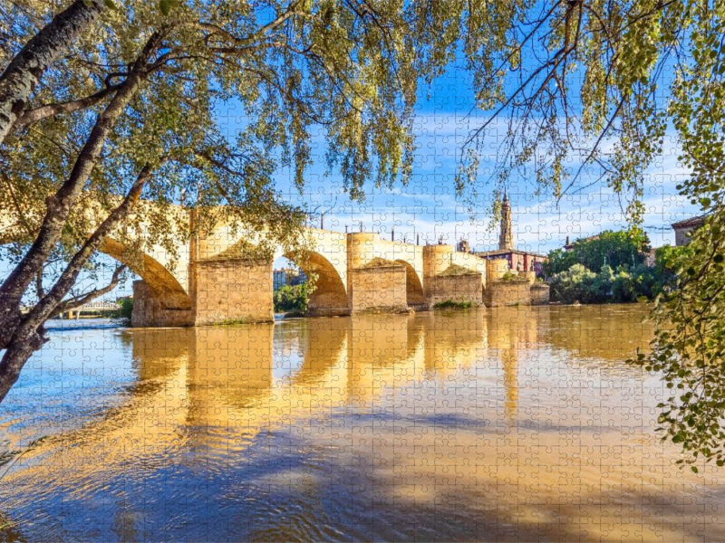 Die Steinbrücke über den Ebro