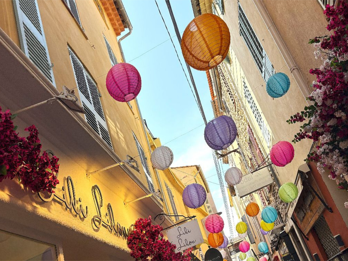Gasse in Antibes