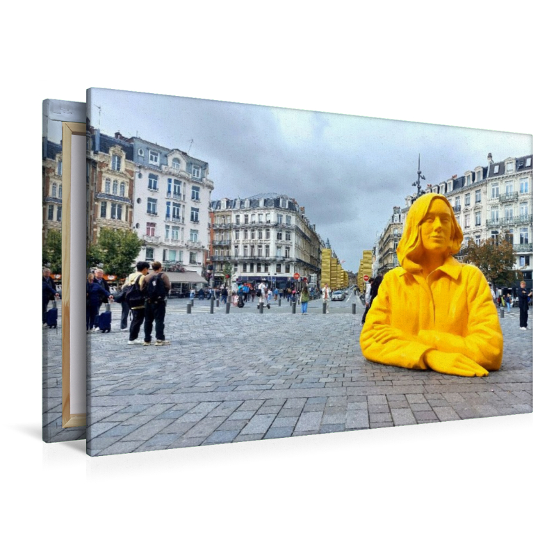 Lille, 'Romy' vor dem Bahnhof Lille Flandres