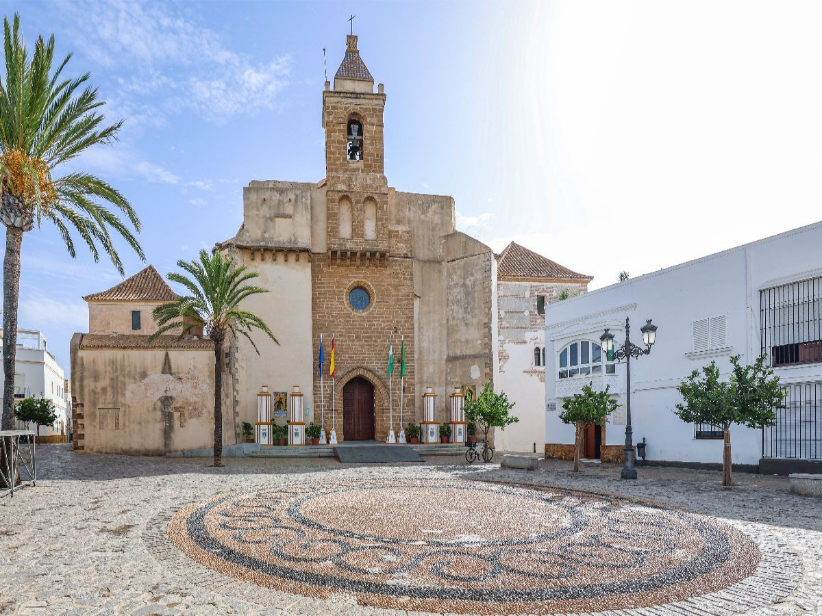Kirche in der Stadt Rota, Spanien