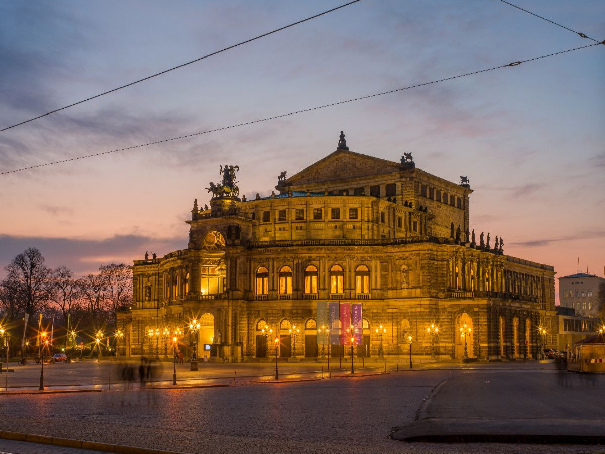 Dresden - Sonnenuntergang an der Semperoper
