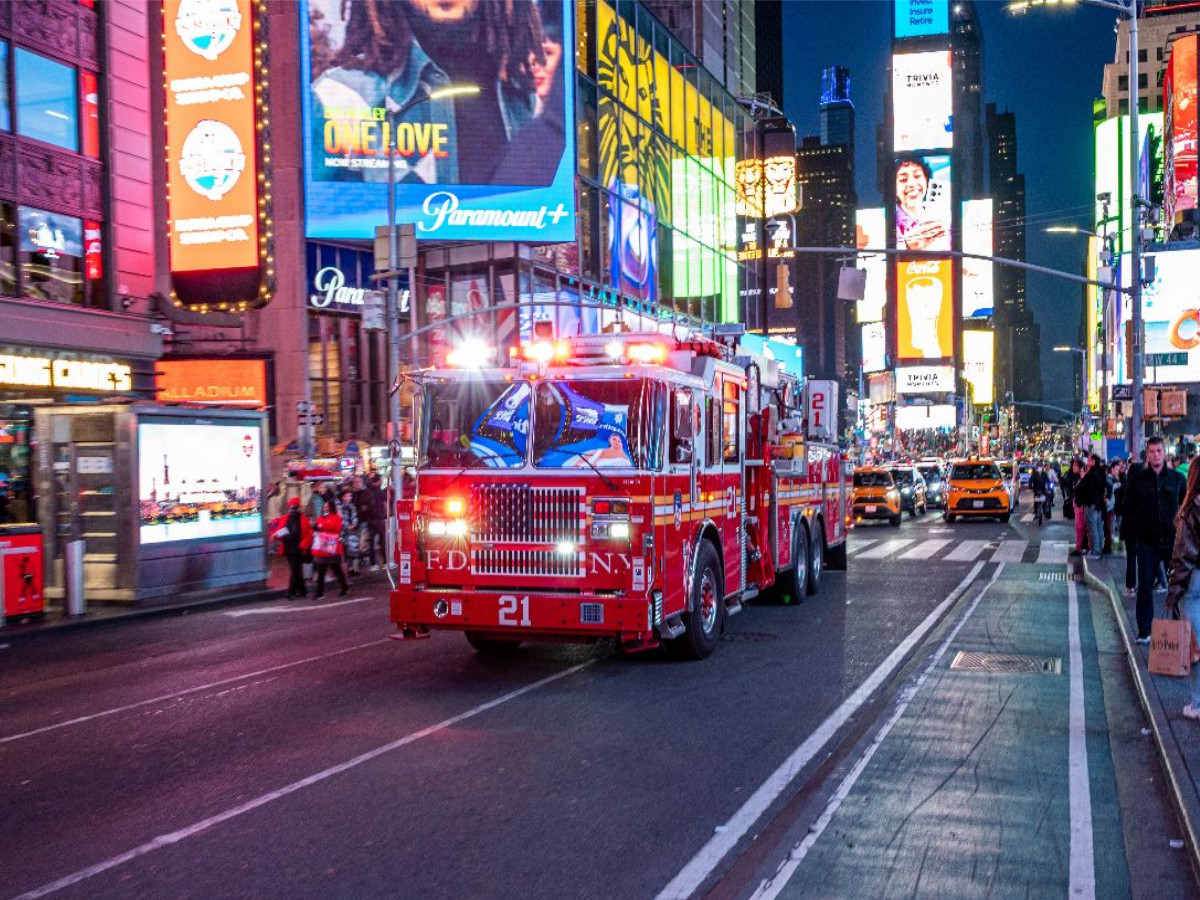 Ein Motiv aus dem Kalender Feuerwehr New York - Heart of the City