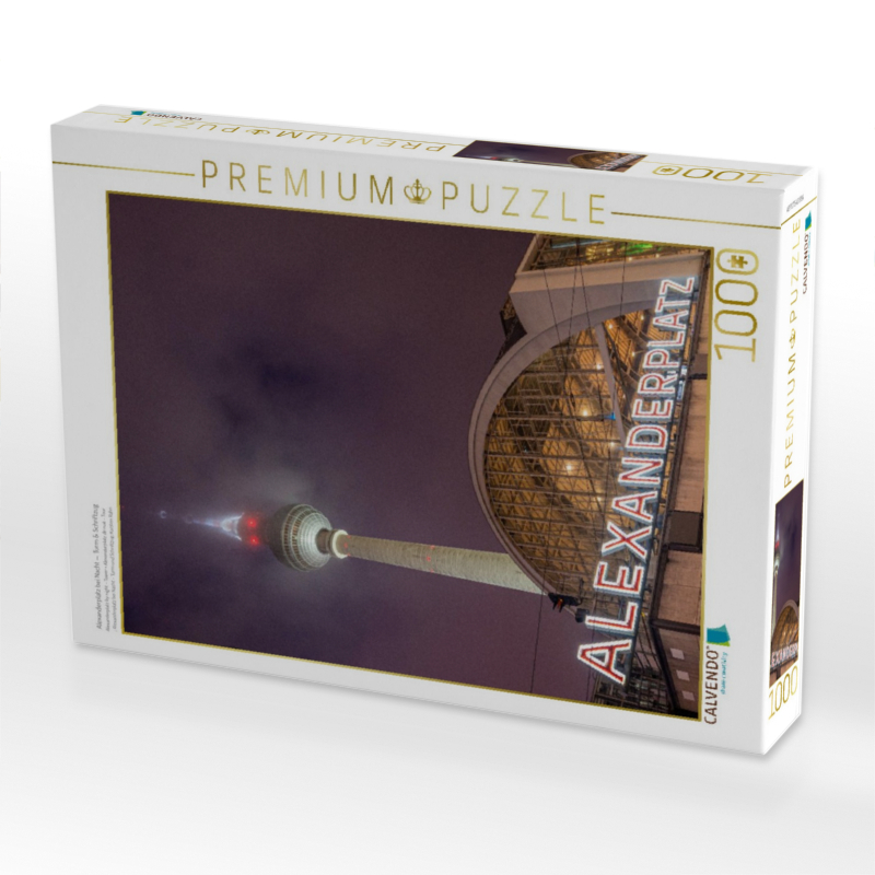 Alexanderplatz bei Nacht — Turm & Schriftzug