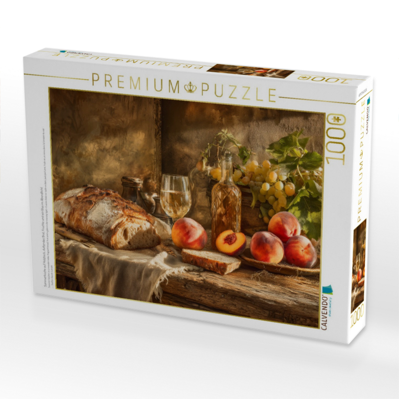 Sommerküche auf Holztisch, duftendes Brot, Früchte und ein Glas im Abendlicht