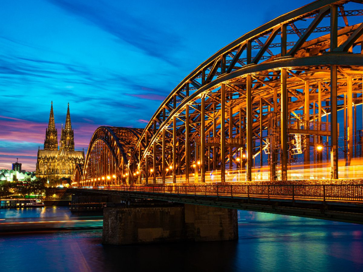 Die Hohenzollernbrücke über den Rhein