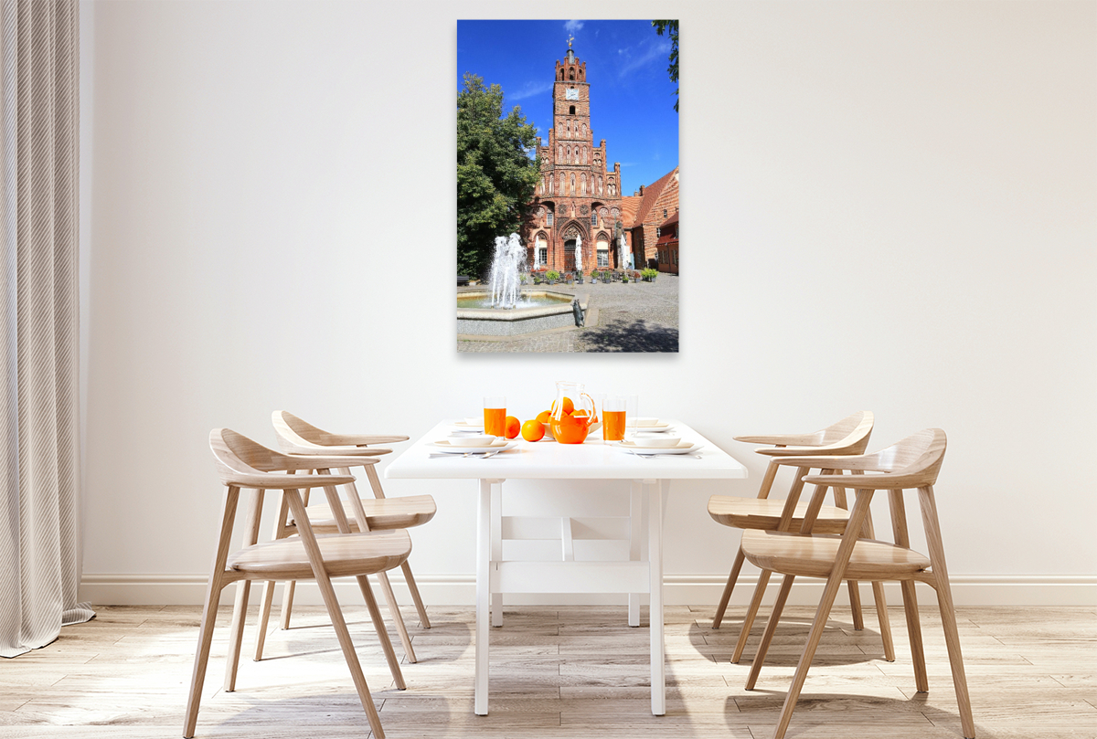 Brandenburg an der Havel, das Altstädtische Rathaus mit Roland