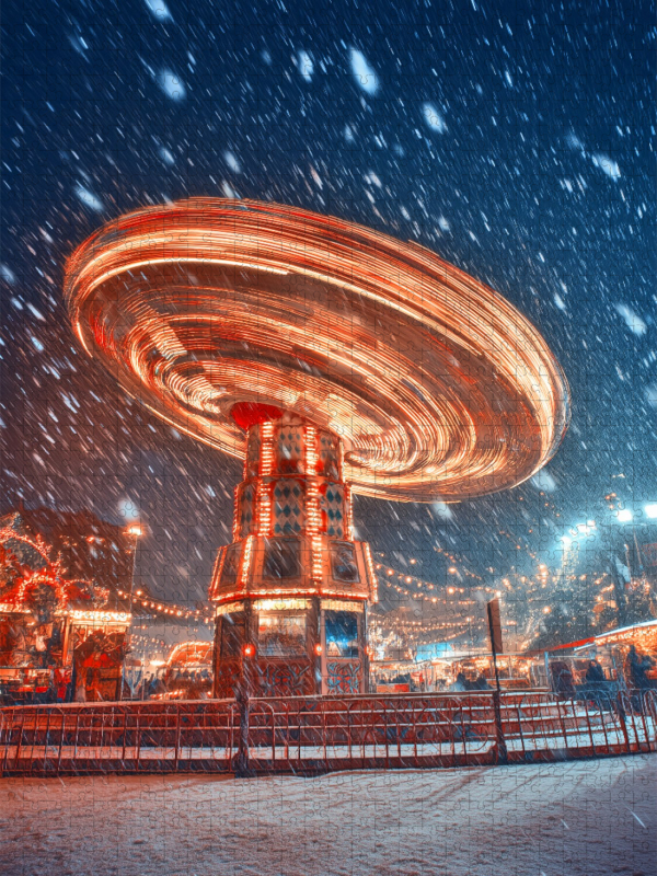 Rotes und grünes Funkeln malen ein Feuerwerk der Vorfreud