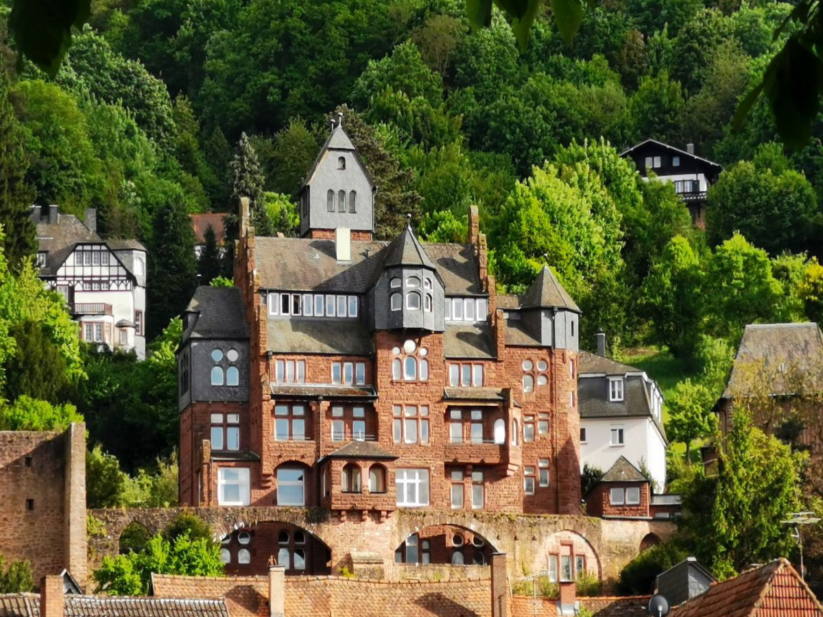 Die Villa Winterhelt stielt der Mildenburg die Show