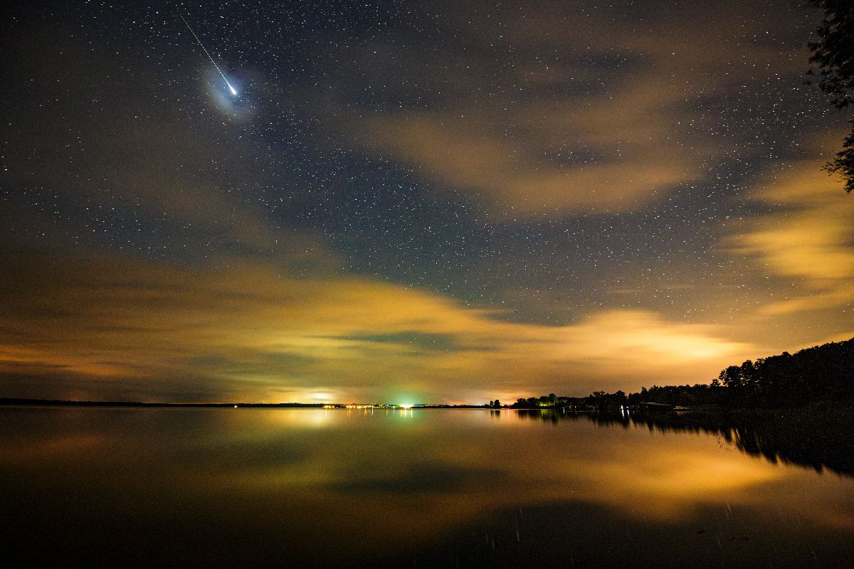 Sternschnuppe über dem Fleesensee