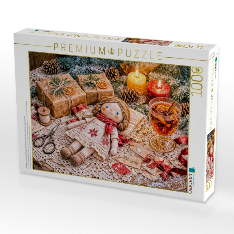 Handgeschneiderte Vintage‑Stoffpuppe auf dem Weihnachtsgabentisch