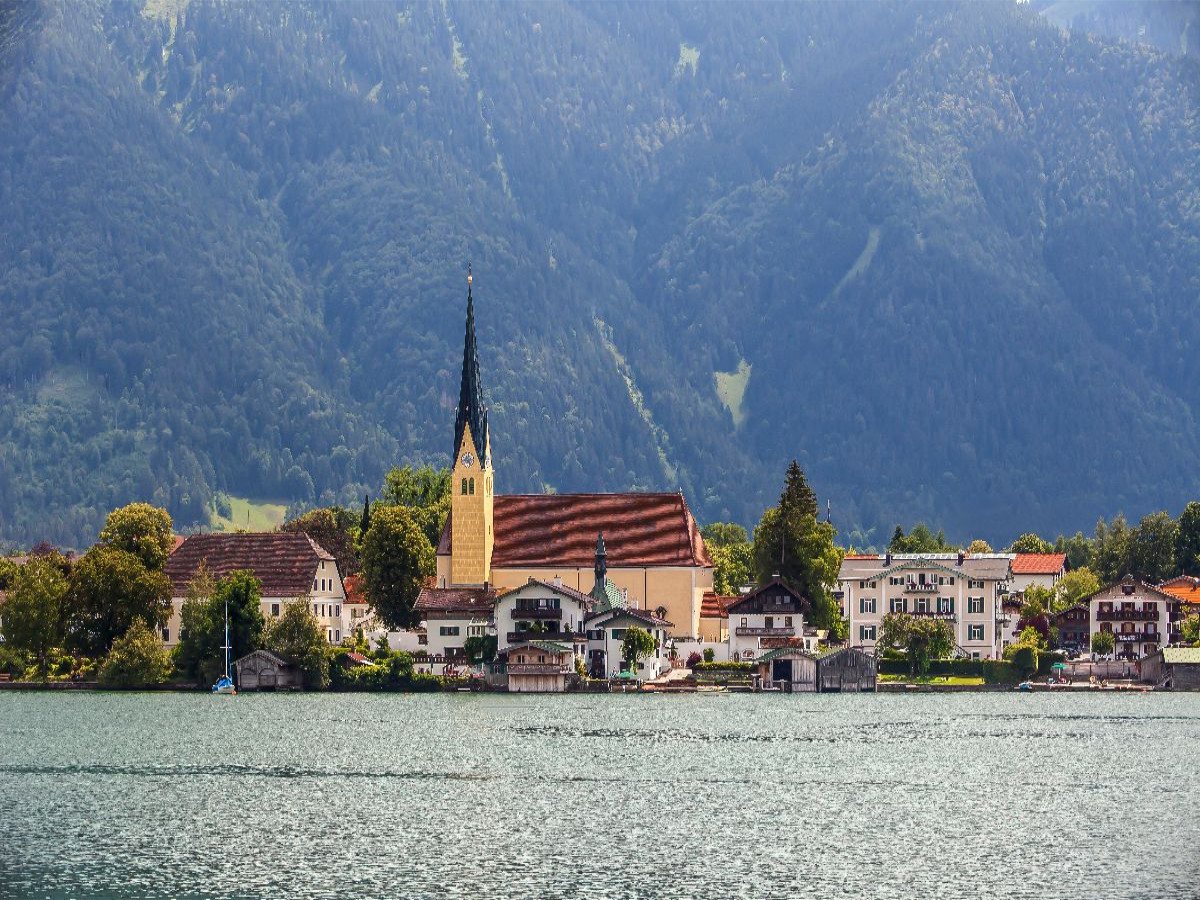 Laurentiuskirche in Tegernsee, Oberbayern, Deutschland