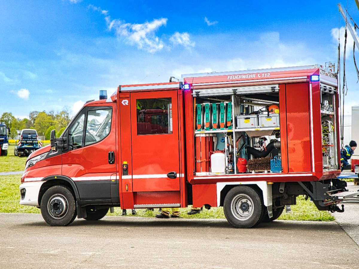 Einsatzfahrzeug Feuerwehr/Tragkraftspritzenfahrzeug
