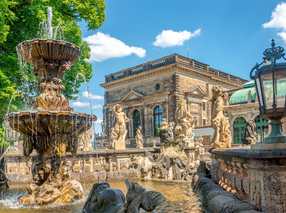 Nymphenbad, Dresdner Zwinger