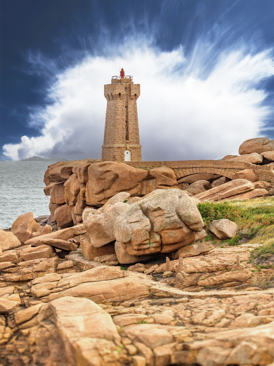 Phare de Ploumanac'h an der Rosa Granitküste