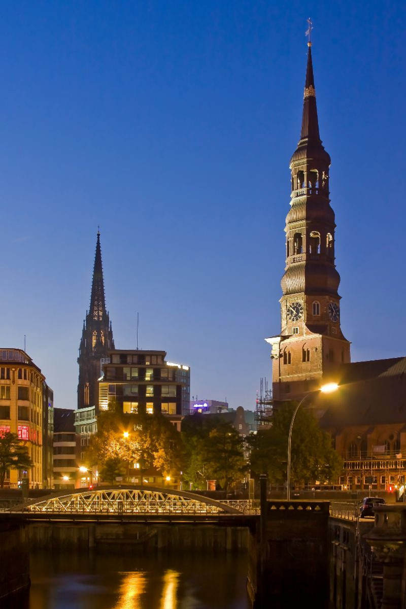 Speicherstadt mit Katharinenkirche,Hamburg,Deutschland