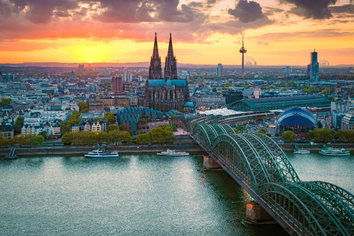 Köln im Sonnenuntergang