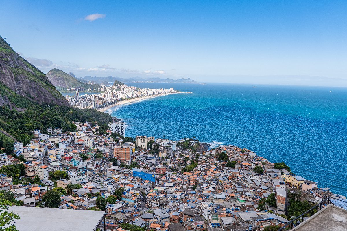 Favelas über dem Ozean