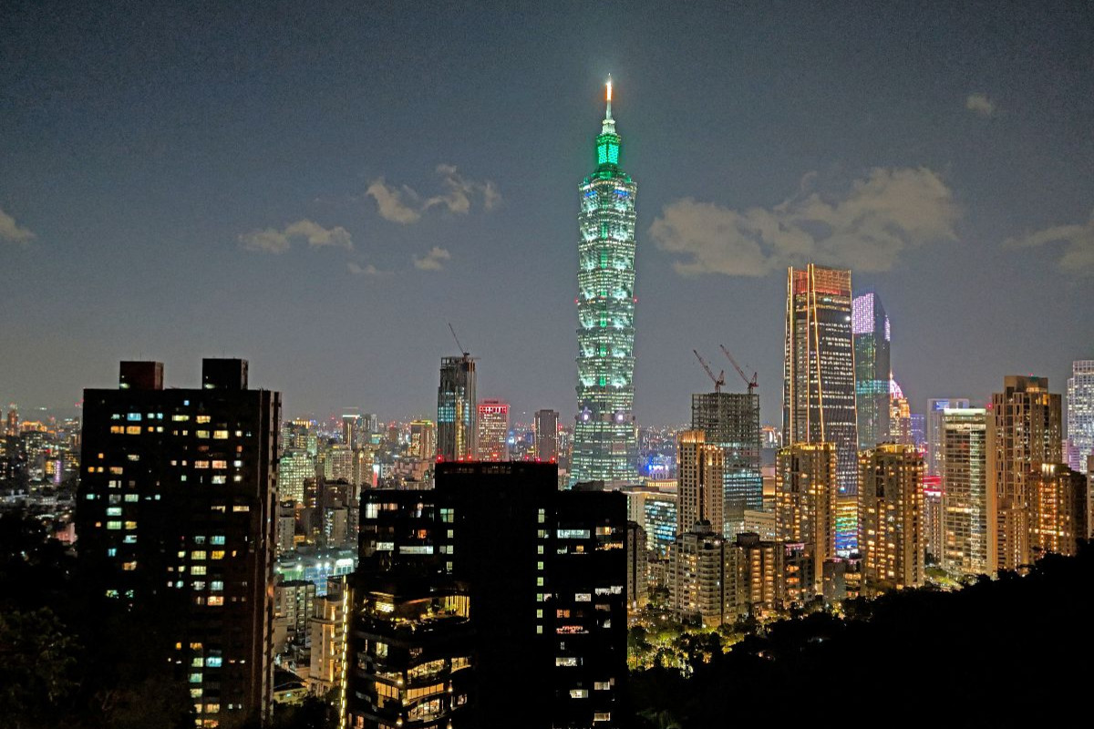 Taipeh bei Nacht