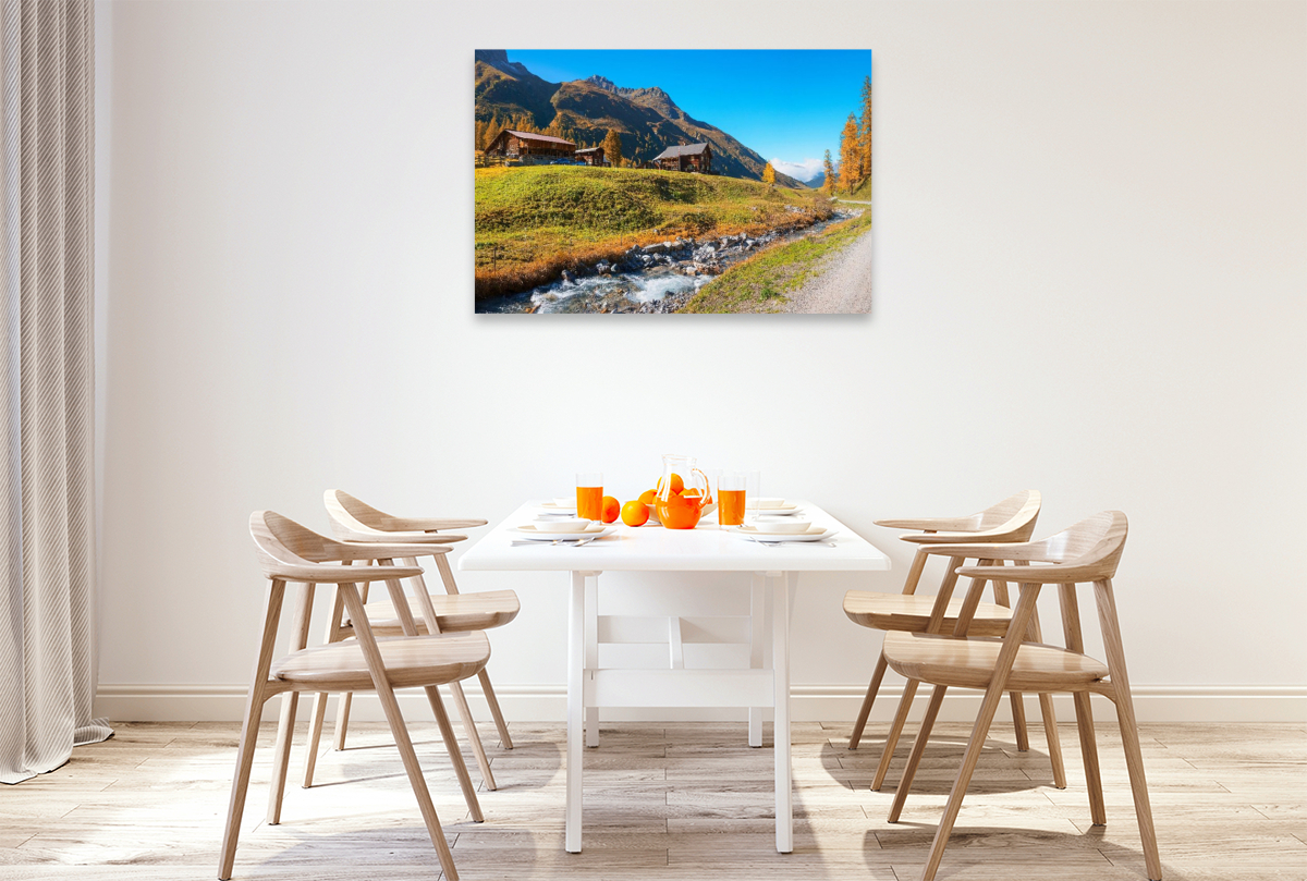 Wanderweg im Sertigtal Graubünden