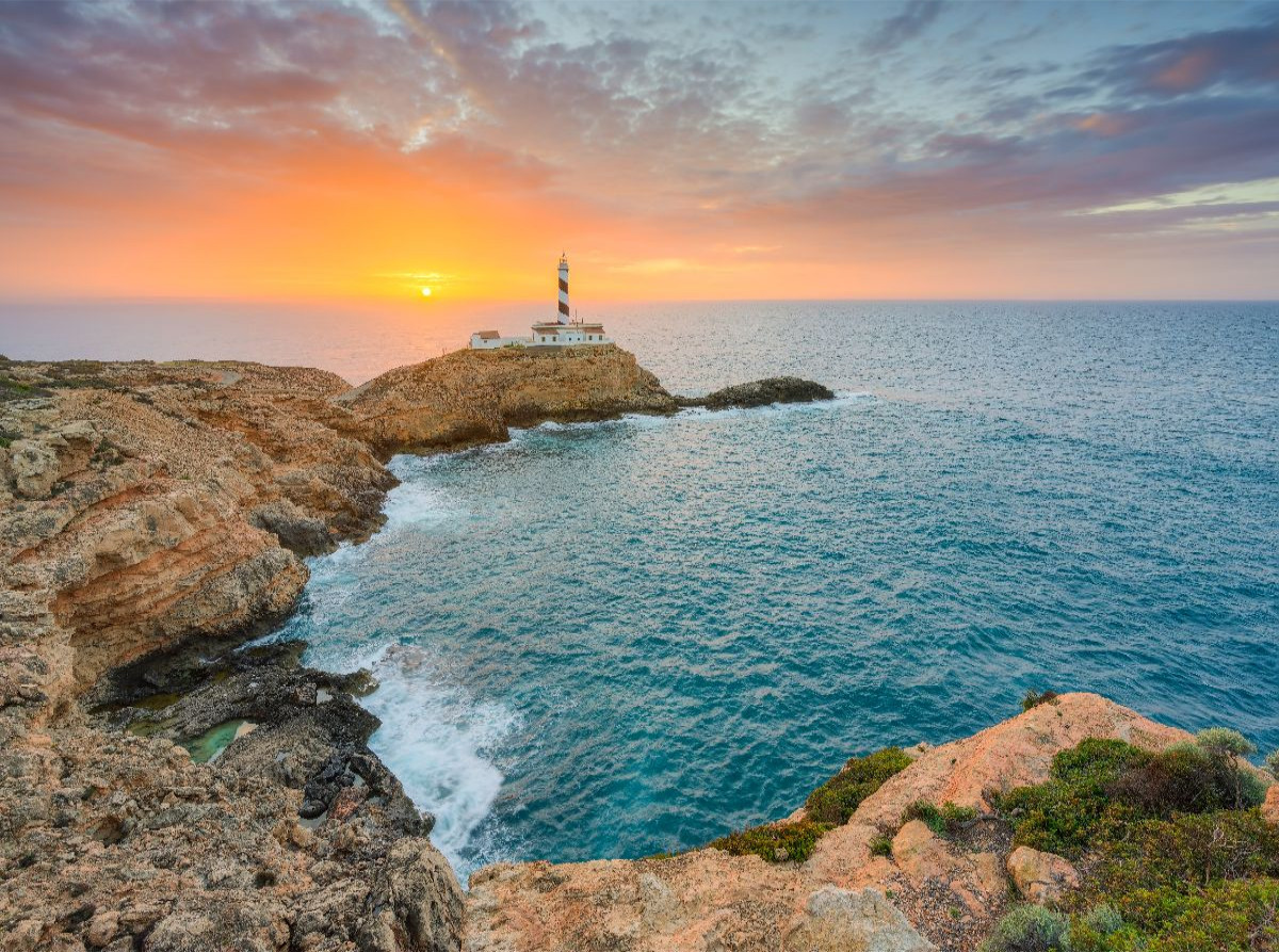 Sonnenaufgang am Faro de Cala Figuera auf Mallorca