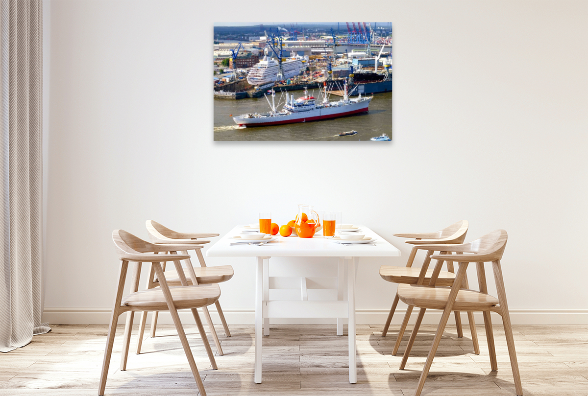 Hamburger Hafen Panorama mit Blick auf eine Werft