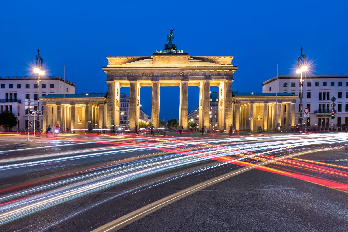 Brandenburger Tor - Abendliche Berliner Dynamik