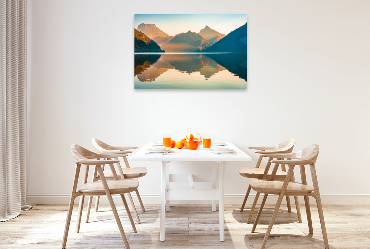 Traunsee mit Traunstein und Totem Gebirge