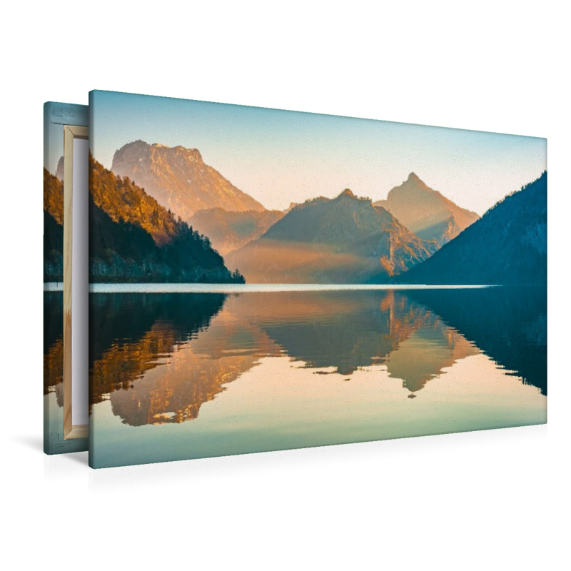 Traunsee mit Traunstein und Totem Gebirge