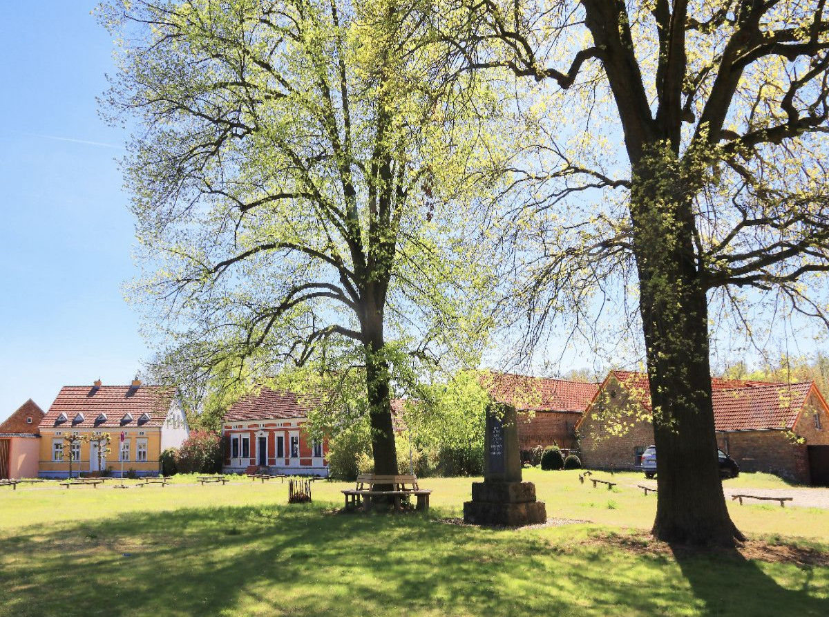 Dorfanger in Fresdorf, Brandenburg